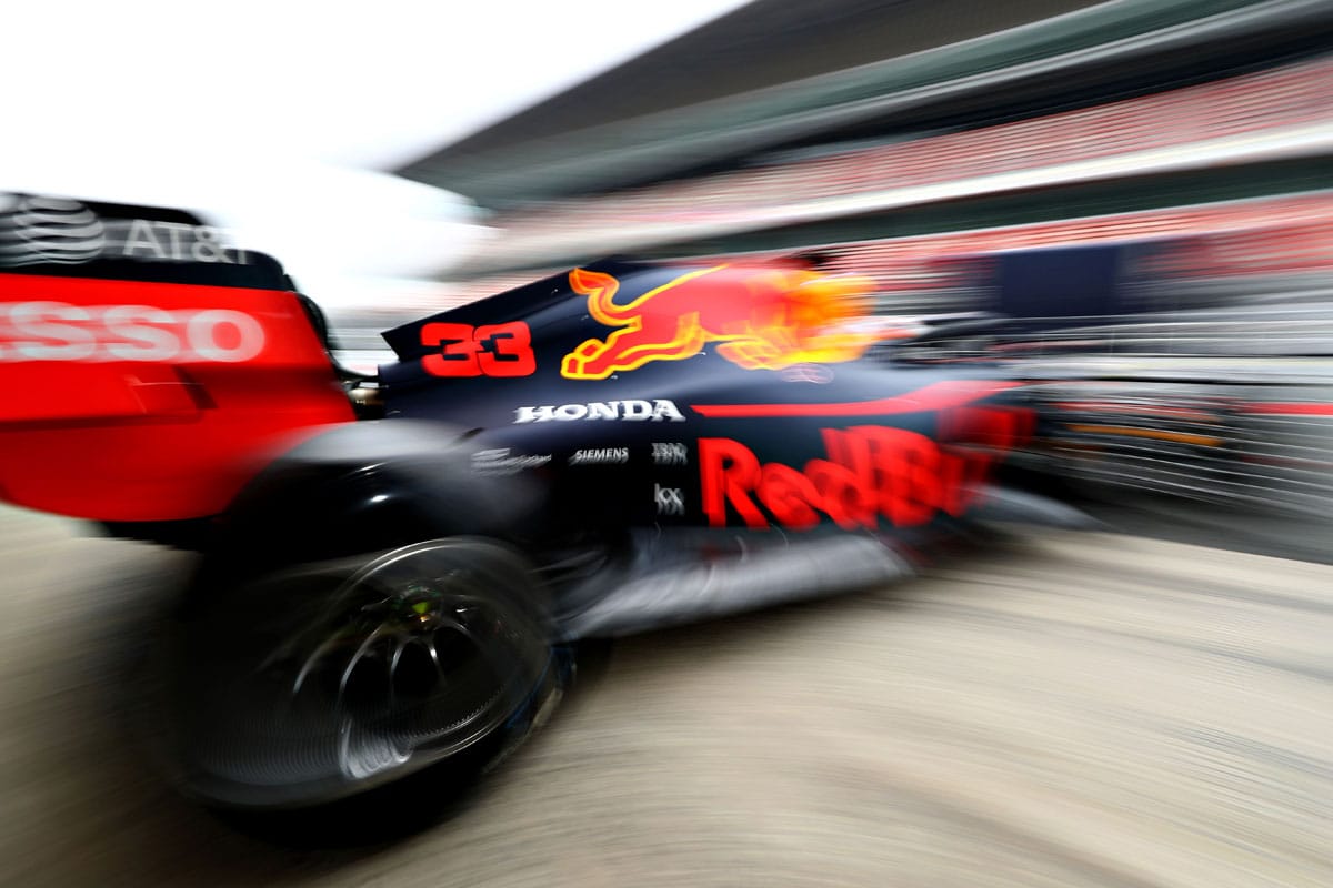 レッドブル、ホンダのF1エンジンのバイブレーション問題を完全否定
