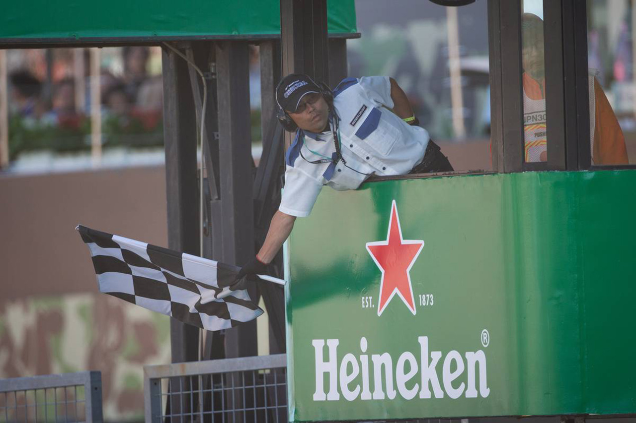F1日本GP | タイミングシステムの不具合で1周早くにチェッカー