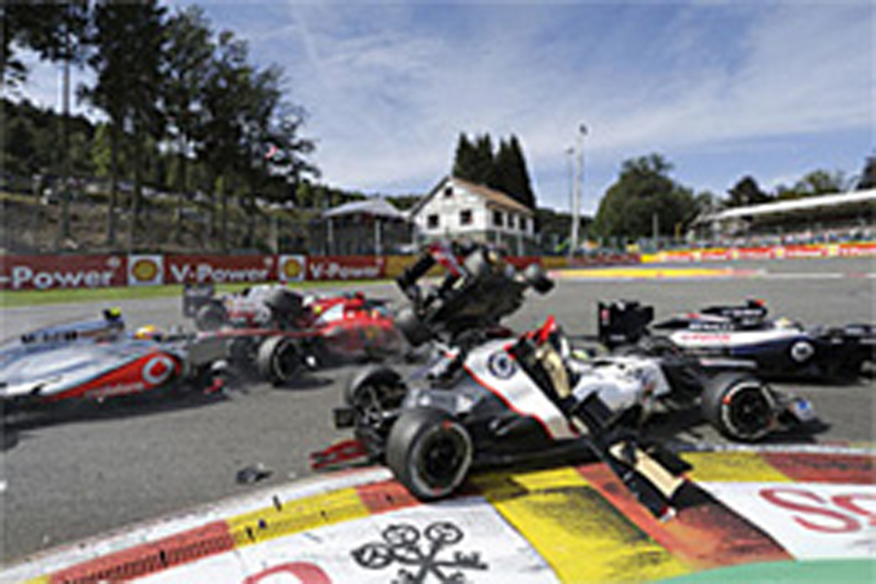 F1、ペナルティポイントシステムの導入を議論
