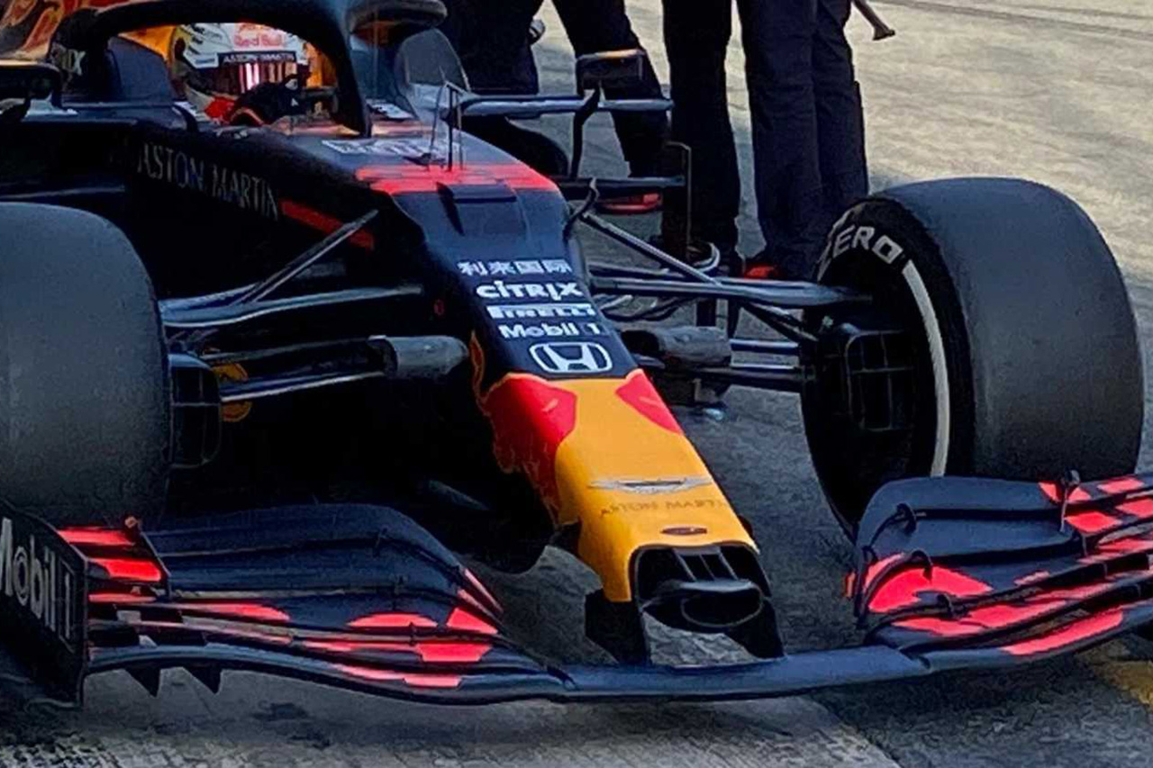 レッドブル・ホンダ RB16 | 革新的なフロントサスペンション