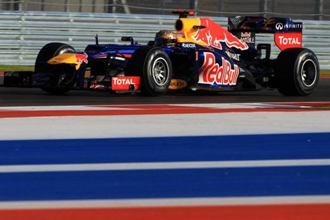F1シンガポールGP フリー走行1回目：セバスチャン・ベッテルがトップ