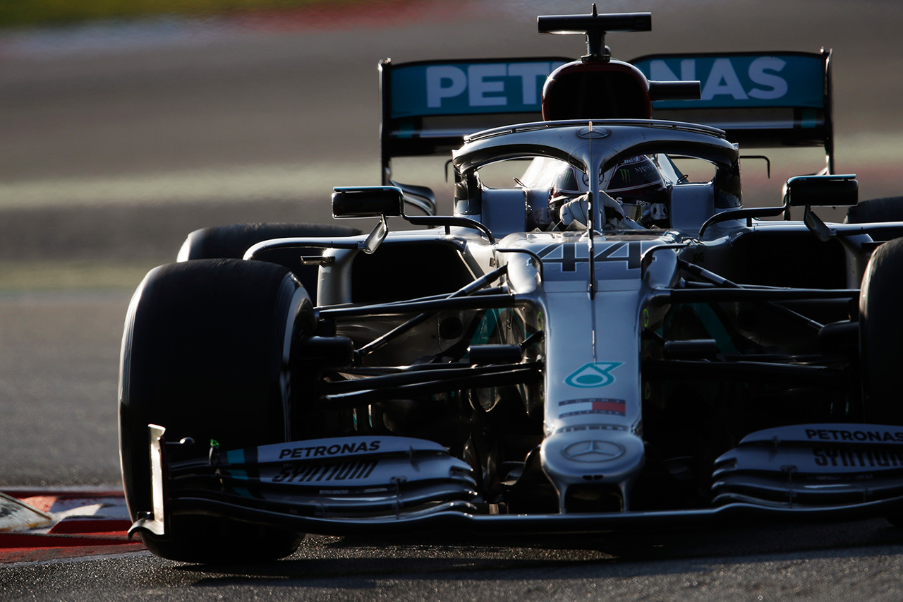 レッドブルF1 「メルセデスの舞台裏で多くのことが起こっている」