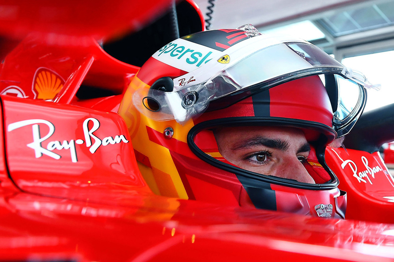 サインツ、フェラーリのF1マシンで初走行「この日のことは忘れない」