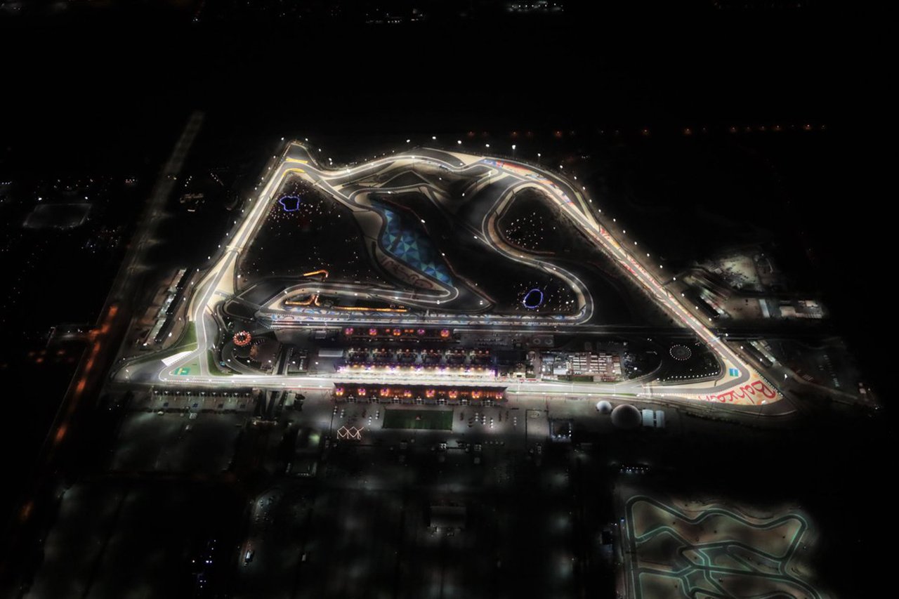 2021年のF1世界選手権：バーレーンでのダブルヘッダーで開幕に変更？