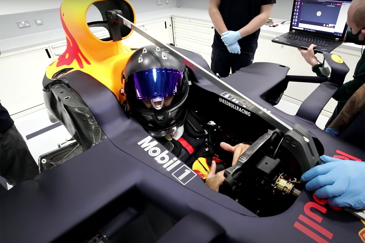 【動画】 セルジオ・ペレス、レッドブル・ホンダ RB16Bでシート合わせ