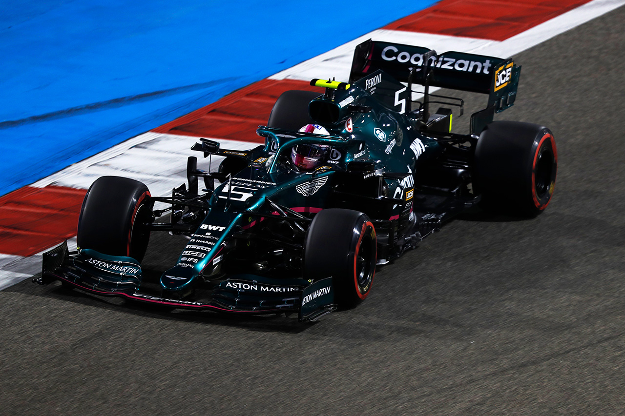アストンマーティンF1、メルセデスの“コピー”で天国から地獄へ