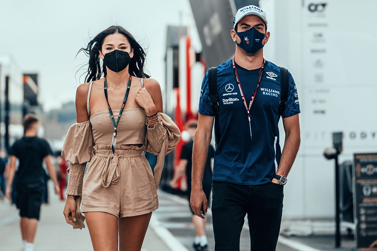 ニコラス・ラティフィ、美人ガールフレンドをF1ハンガリーGPに同伴