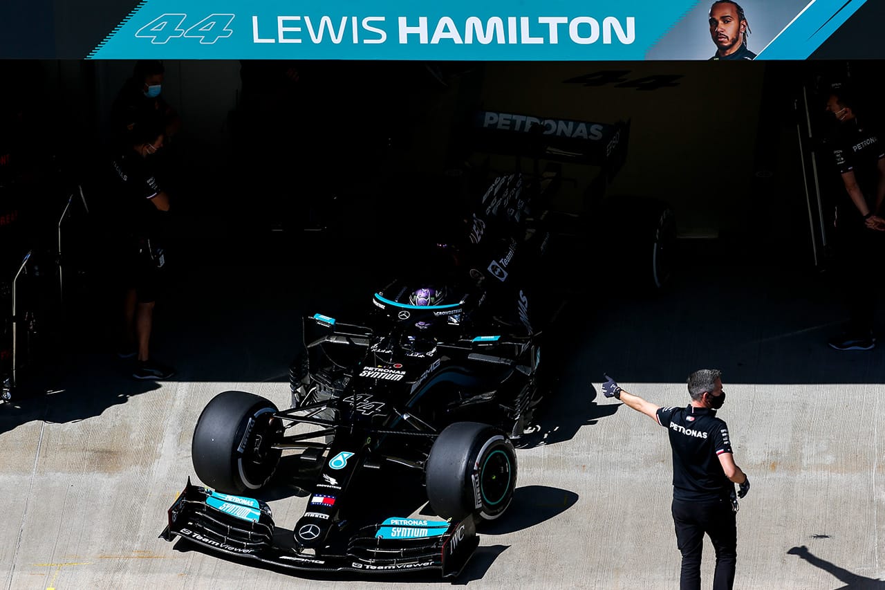 メルセデスF1、ハミルトンに4基目のエンジン投入の可能性を認める