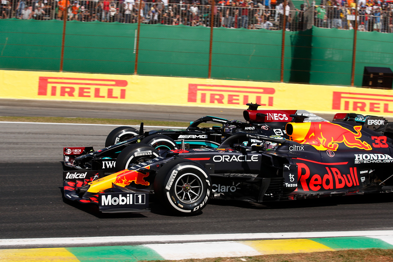 メルセデスF1、フェルスタッペン/ハミルトンのインシデントの再審を請求