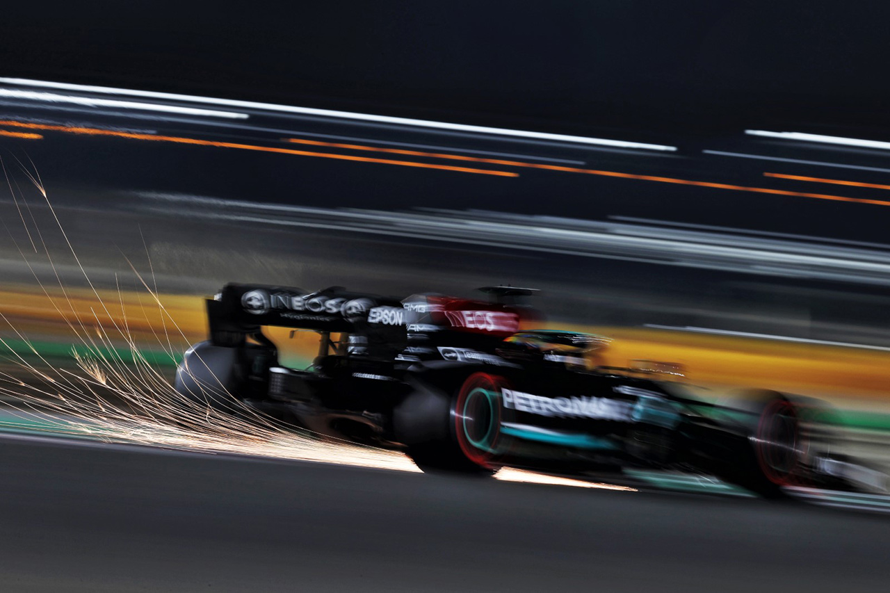 メルセデスF1 「サウジアラビアではハミルトンに強力なエンジンを搭載」