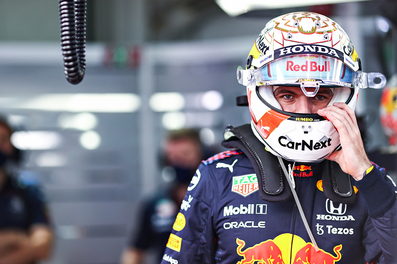 レッドブルF1首脳 「ハミルトンのトラブルによる王座確定は考えていない」