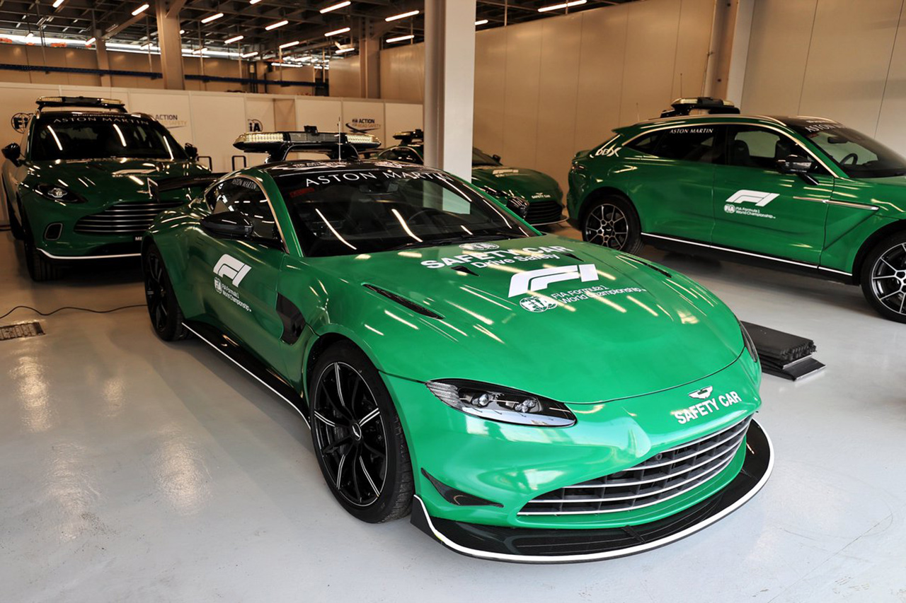 F1 Topic：サウジアラビアの国旗カラーのセーフティカーが登場