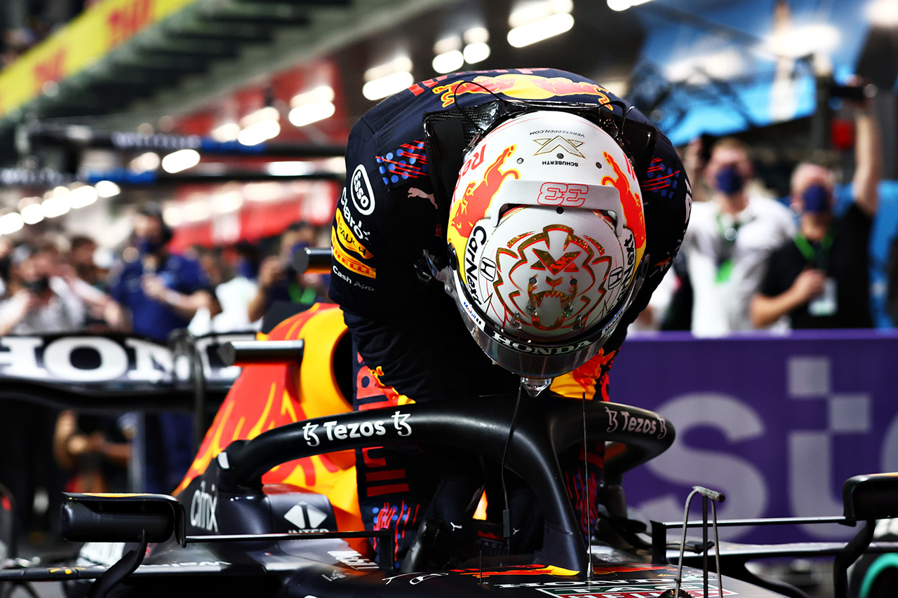 レッドブルF1首脳、フェルスタッペンのブレーキングの非を認めて謝罪