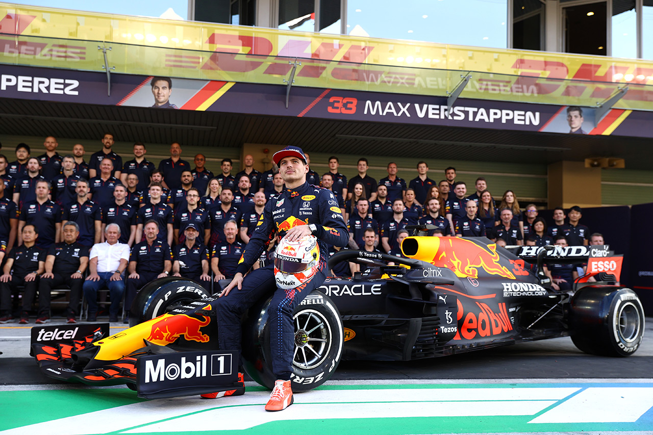 フェルスタッペン 「チーム一丸となってチャンピオンを勝ち取りに行く」