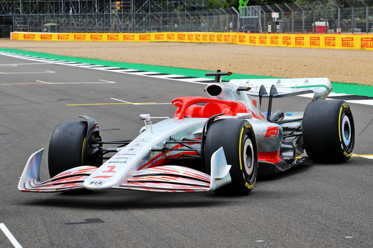 「2022年F1マシンが遅くなるとは限らない」とニコ・ヒュルケンベルグ