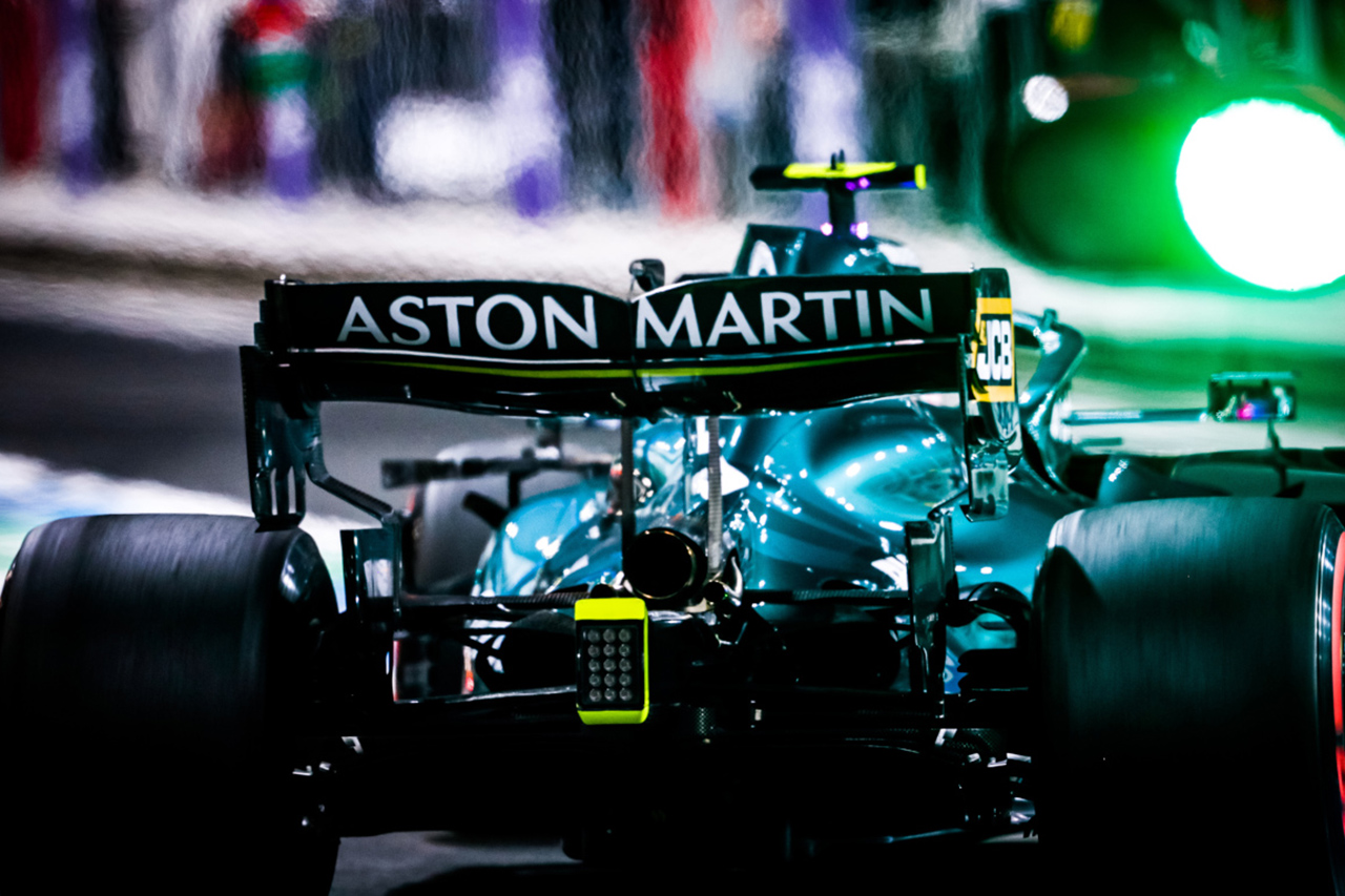 アストンマーティンF1、ルーキドライバーのFP1セッション義務化に反対
