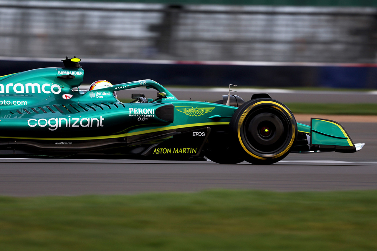 2022年F1マシン：硬いサスペンションとダウンフォース特性は“頭痛”の種？