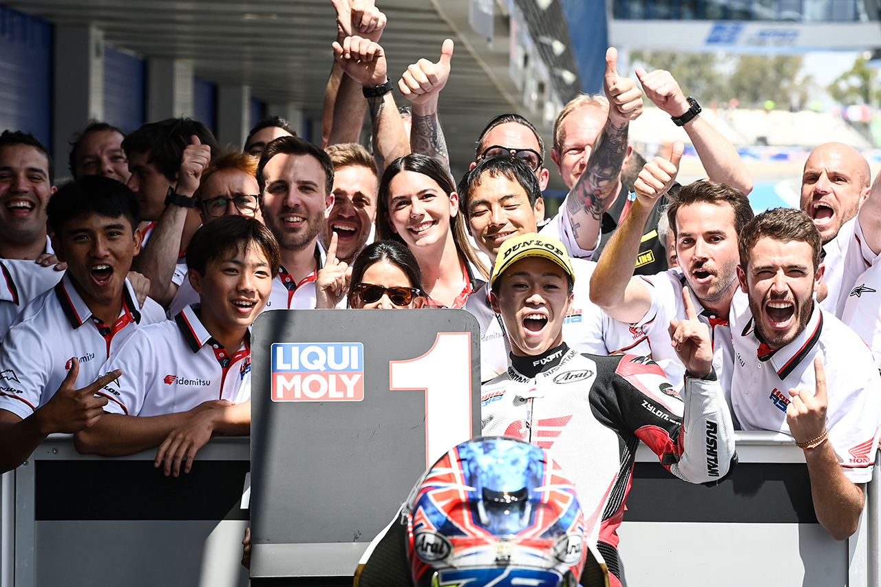 Moto2：小椋藍がポール・トゥ・ウインで世界選手権初優勝