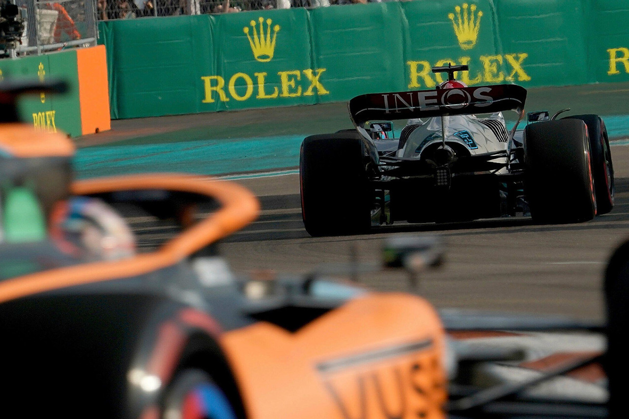 メルセデスF1、将来的にカスタマーチームを1つを減らす可能性を示唆