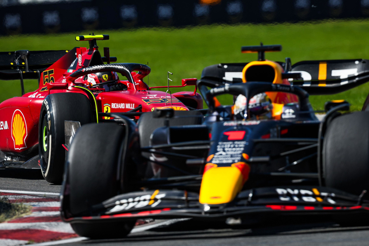 F1：フレキシフロアの取り締まり強化はレッドブルとフェラーリが標的？