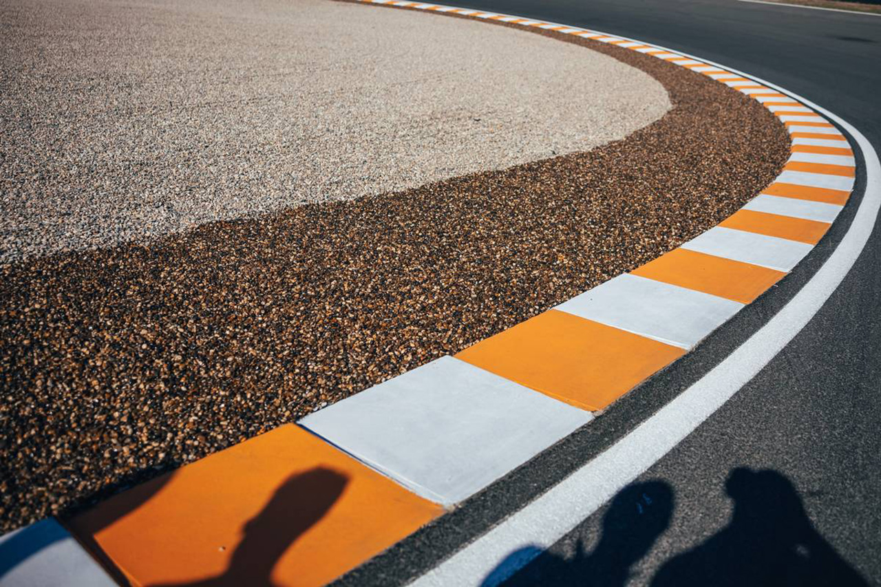 F1オランダGP：ザントフォールトで“フェイク”グラベルを試用
