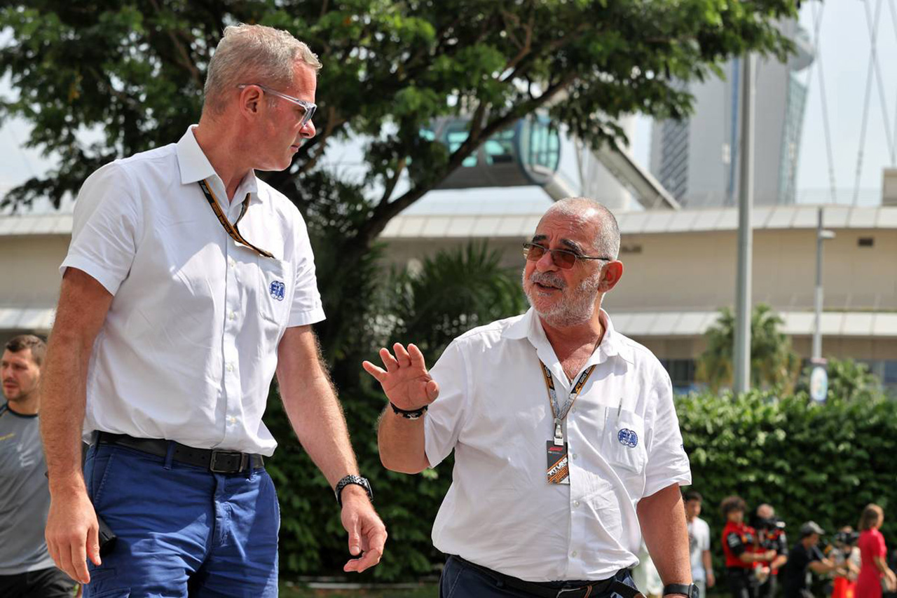 FIA、2023年もF1レースディレクターの複数名での交代制を継続
