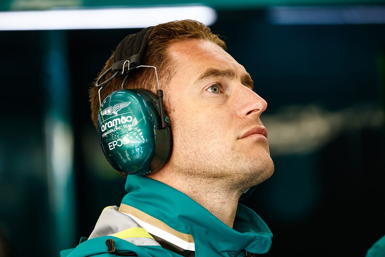 ストフェル・バンドーン アストンマーティンF1のAMR24をタイヤテストで初走行