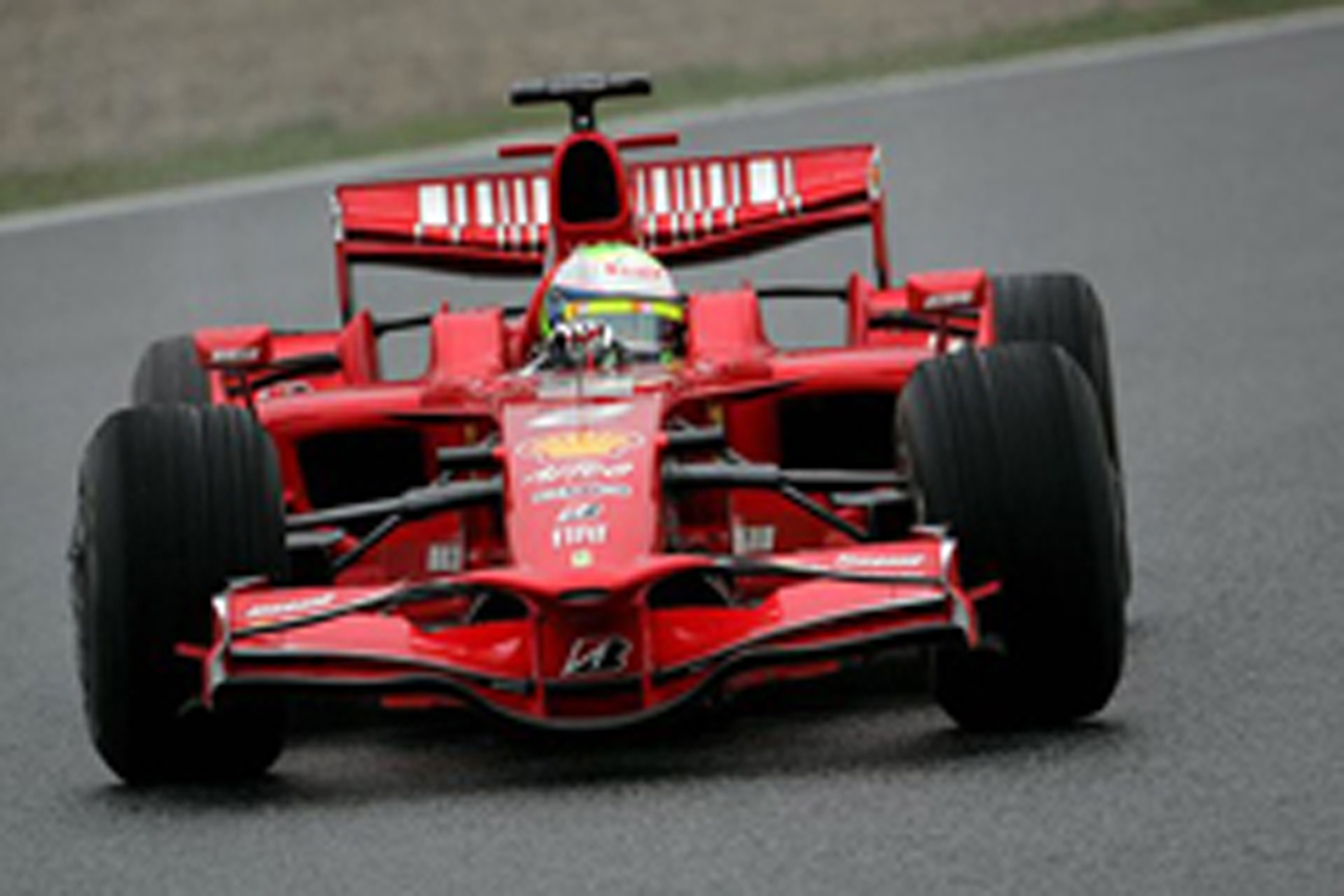 フェラーリ：バルセロナテスト初日