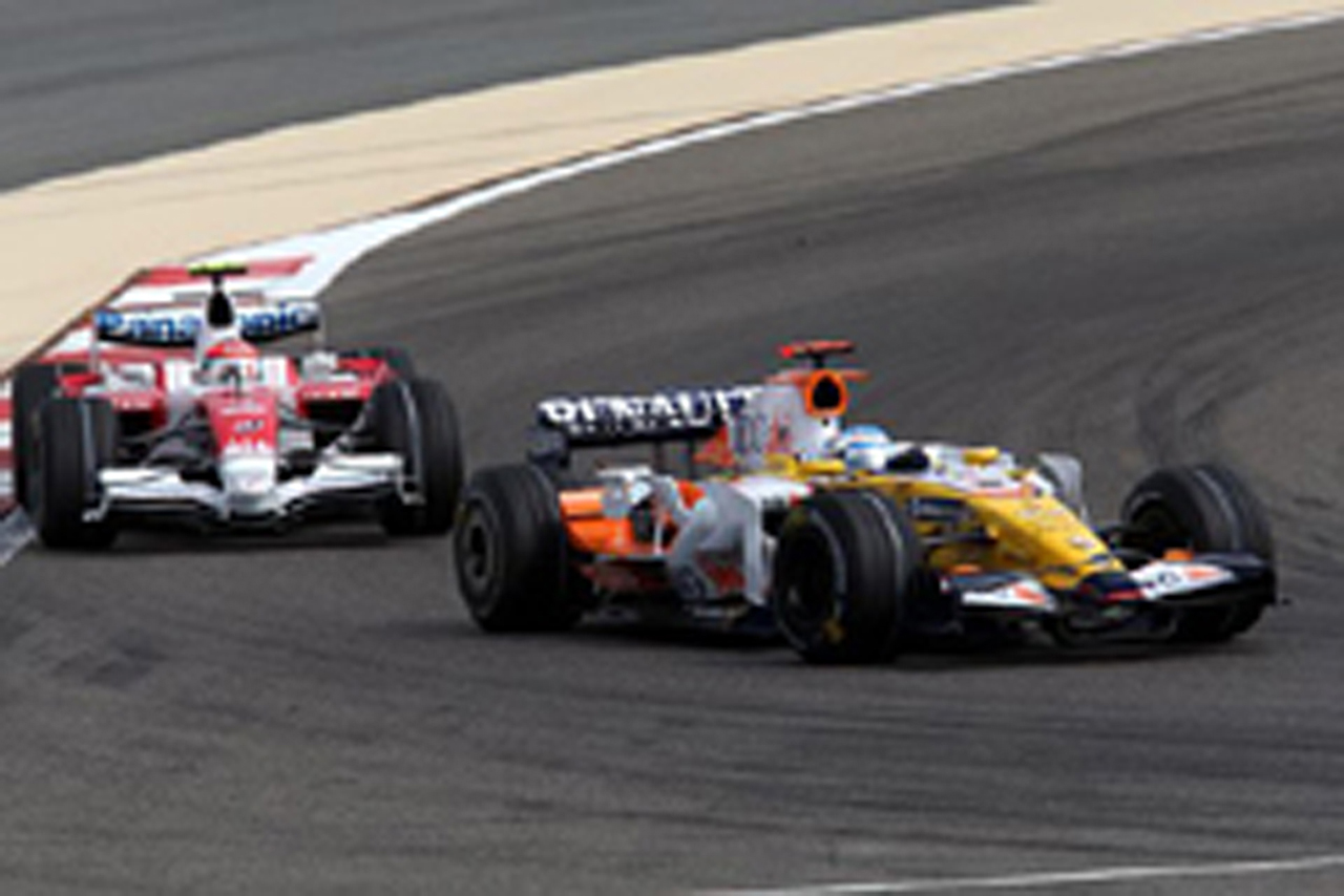 ルノー、フェルナンド・アロンソは10位 / F1バーレーン