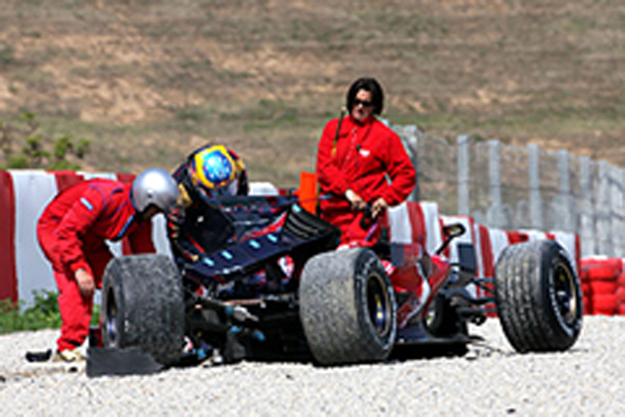 セバスチャン・ボーデ、STR3でクラッシュ