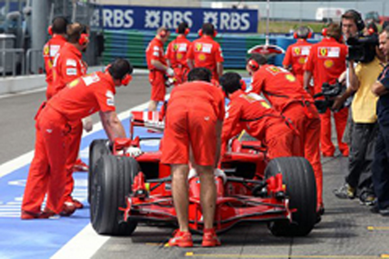 F1第8戦フランスGP フリー走行1回目：マッサがトップ