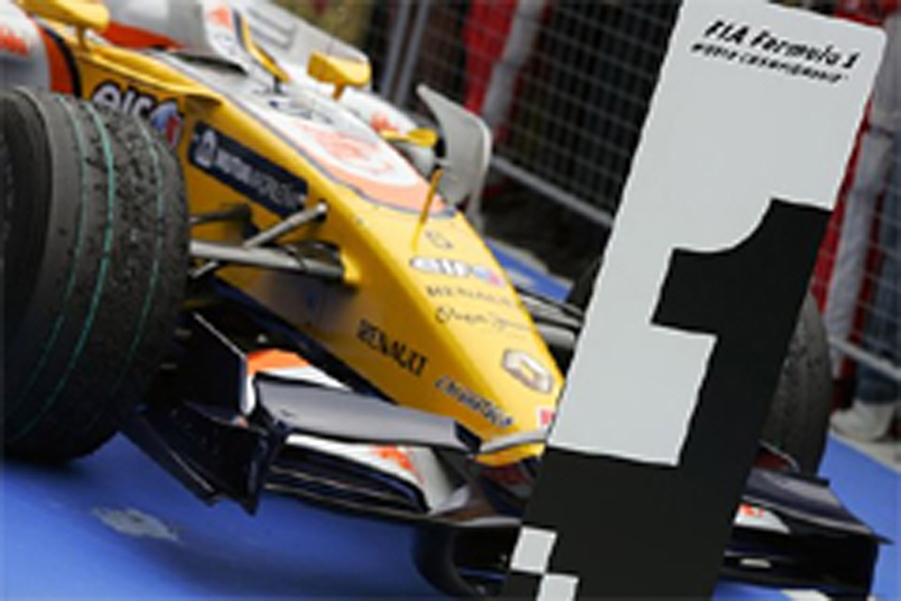 ルノー、ホンダ、トヨタにF1エンジン改良の許可