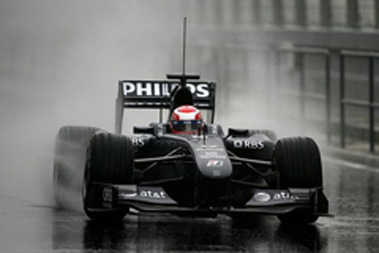 F1アルガルヴェテストは雨で赤旗中断