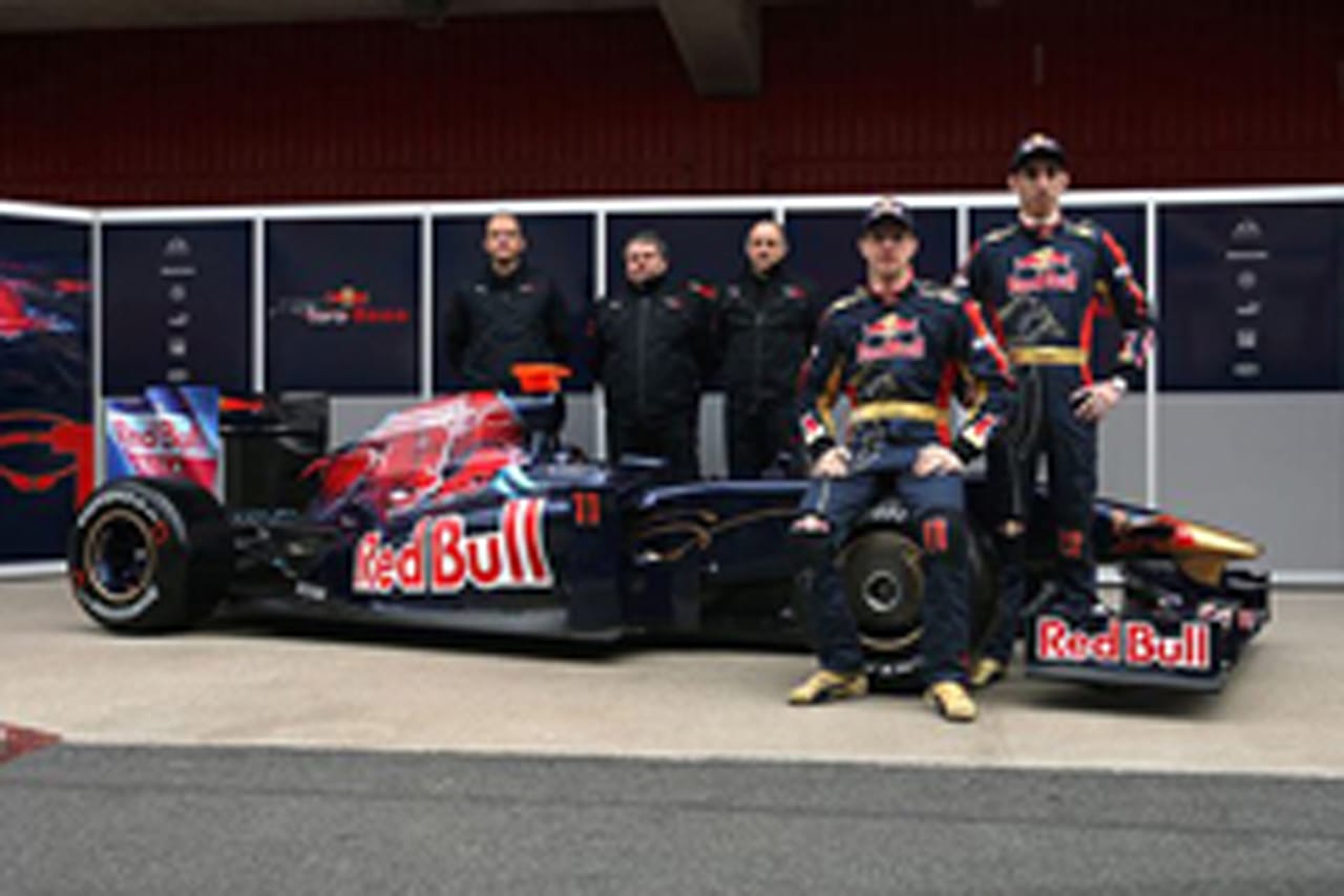 トロ・ロッソ STR4を発表