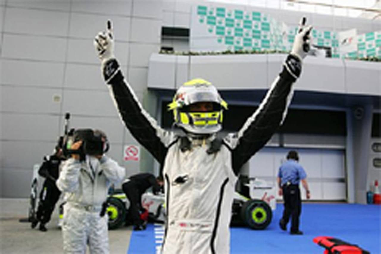 ブラウンGP:バトンが2戦連続ポールポジション (F1マレーシアGP予選)