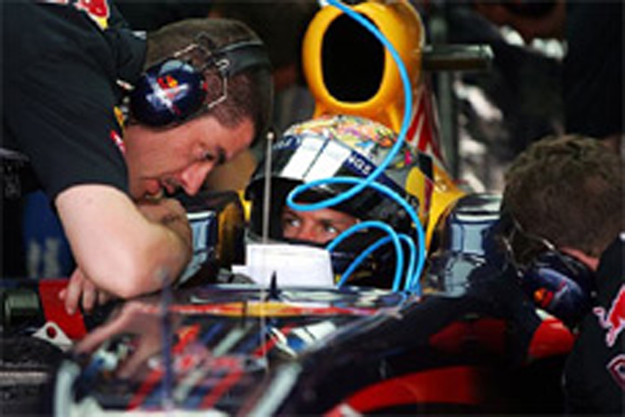 レッドブル:F1バーレーンGP初日
