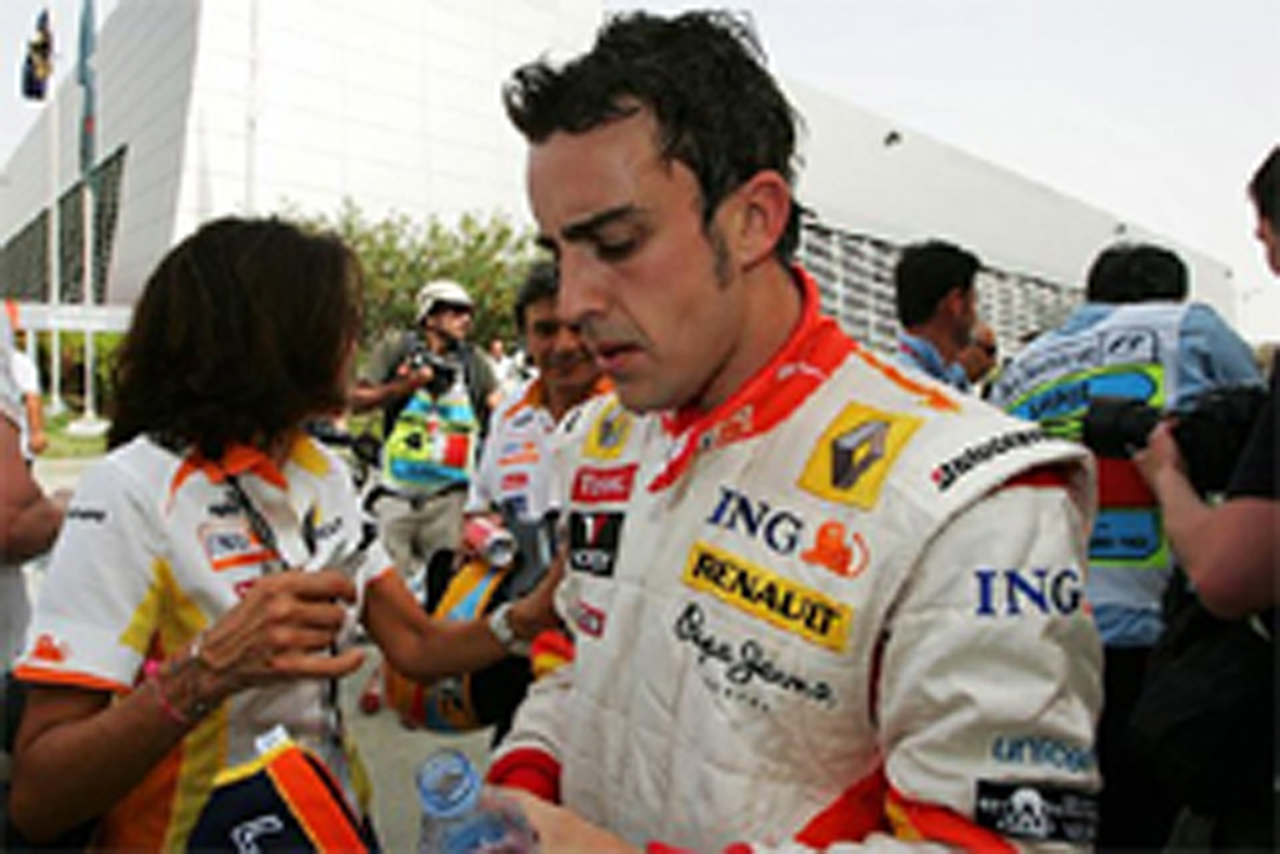 アロンソ、脱水症状で気絶寸前だった (F1バーレーンGP)