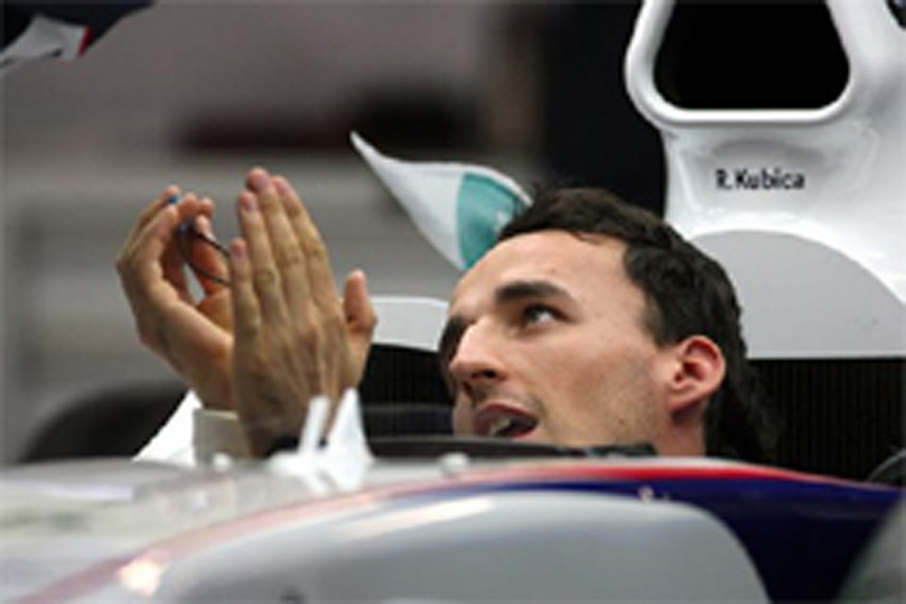 F1マシンの最低重量を2010年から620kgに引き上げ