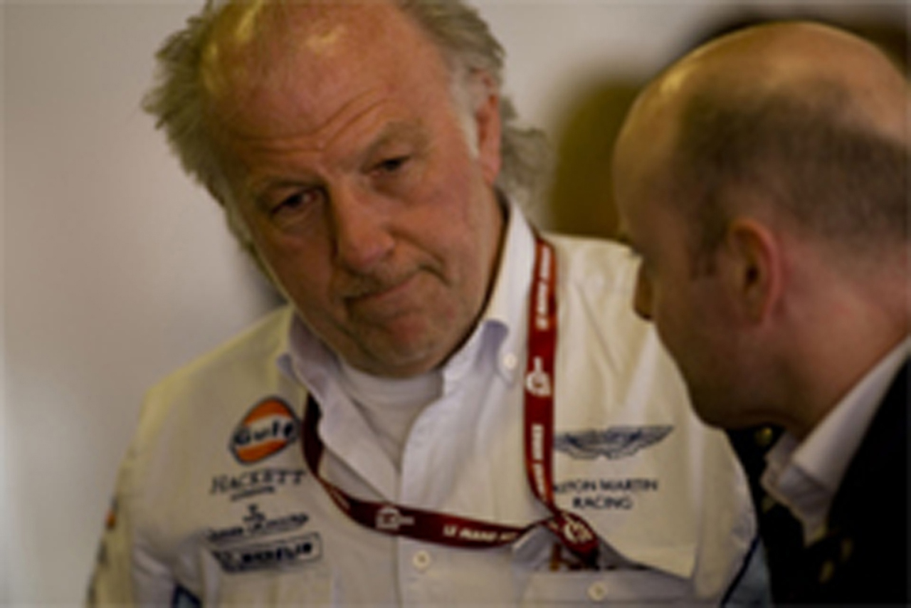 デビッド・リチャーズ、2010年F1参戦を決めかねる