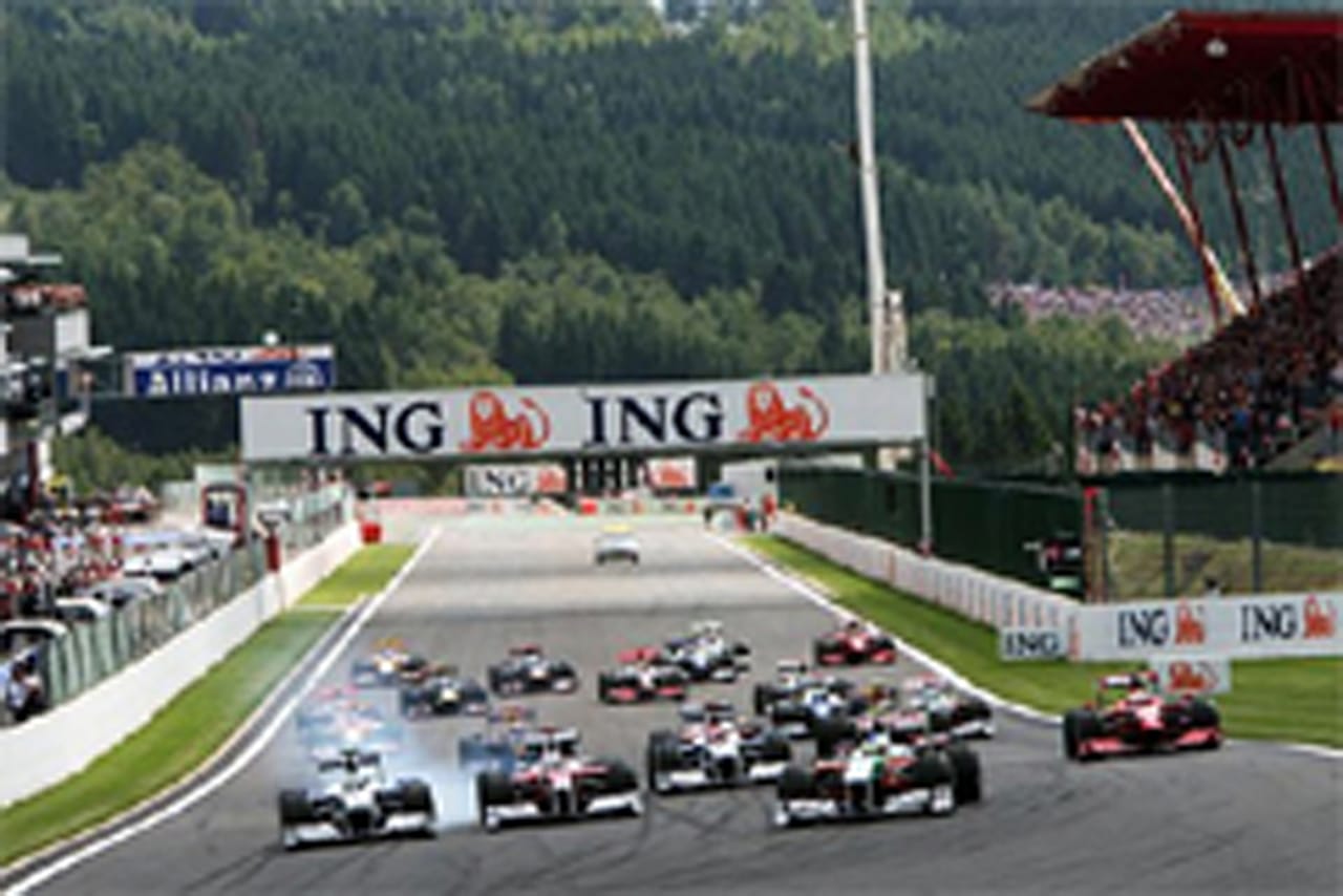 F1ベルギーGP 決勝：ライコネンが今季初優勝！フィジケラ2位