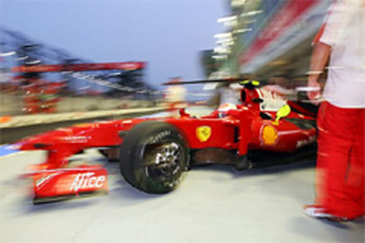 フェラーリ:F1シンガポールGP初日