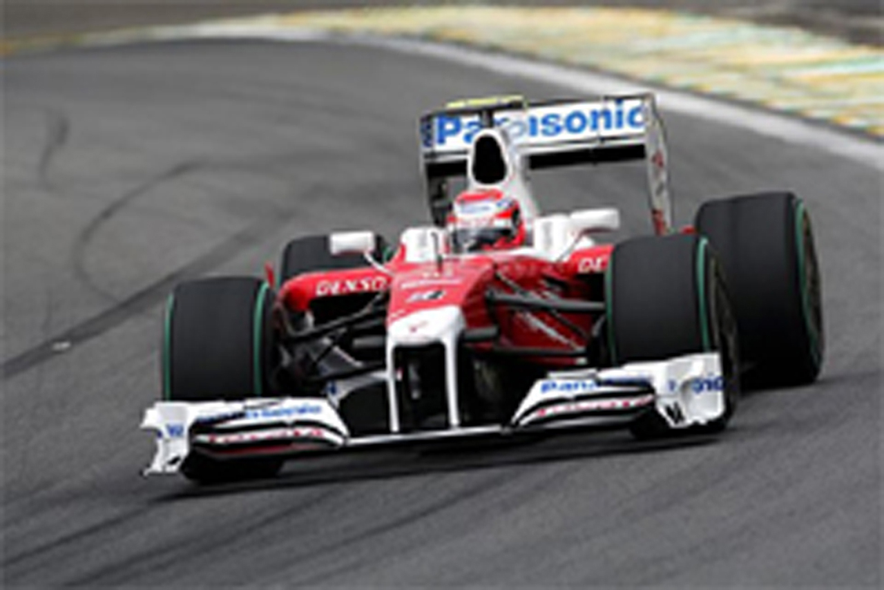 トヨタ:F1ブラジルGP初日