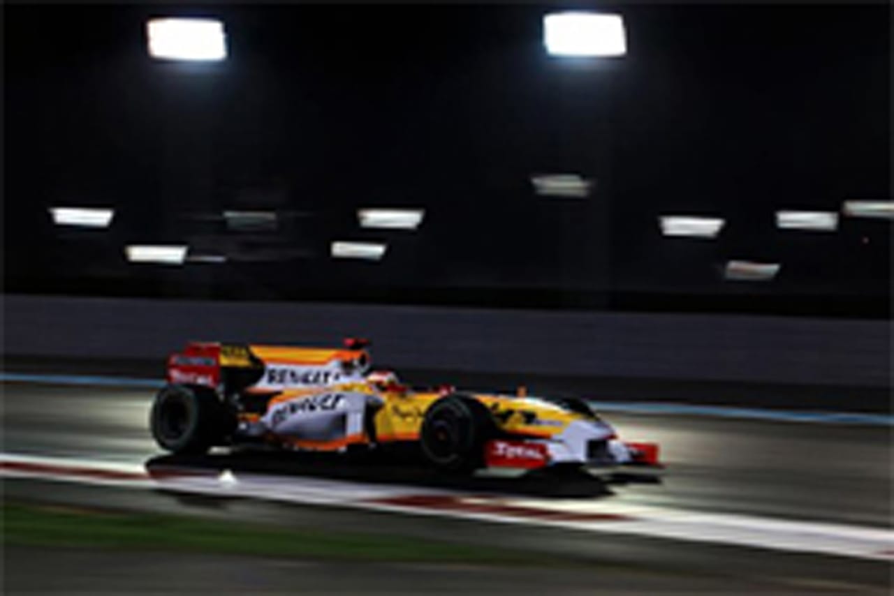 ルノー:F1アブダビGP初日