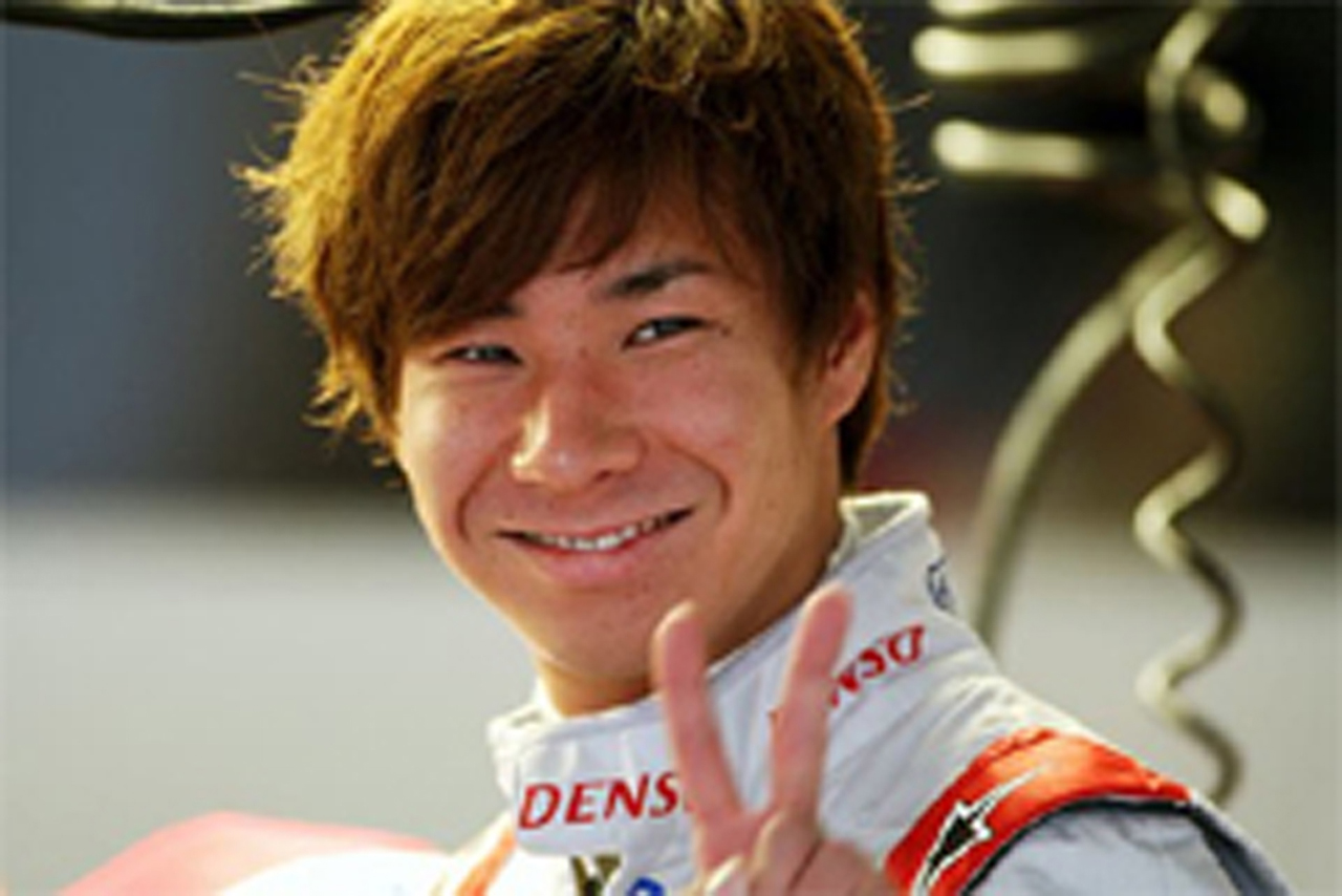 小林可夢偉、ザウバーと2010年のレースドライバーとして契約