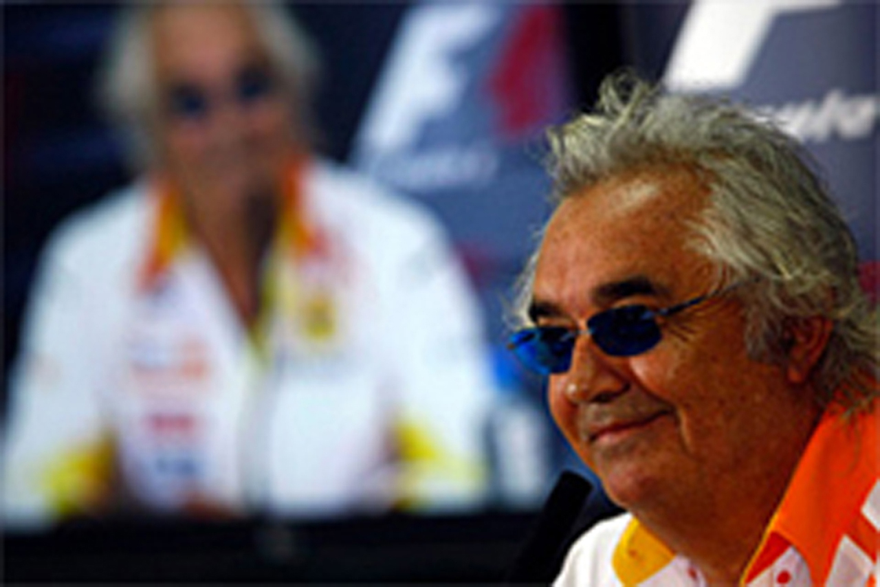 FIA、ブリアトーレとシモンズへの控訴を取り下げ