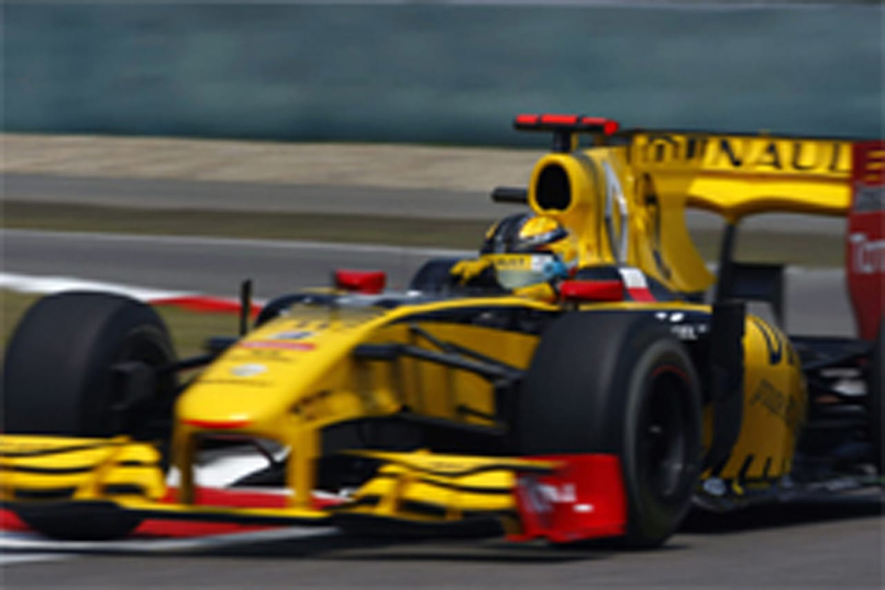 ルノー:F1中国GP初日