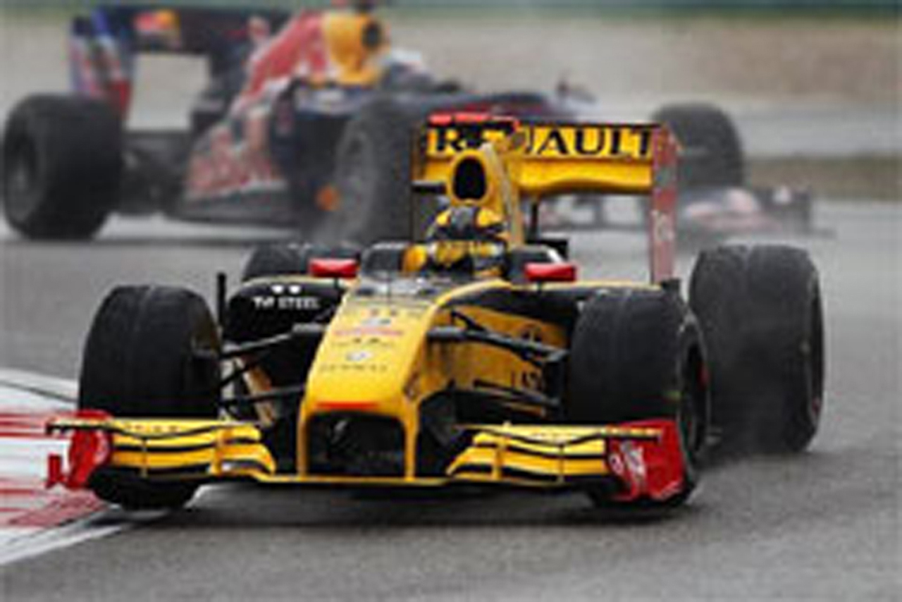 ルノー：ペトロフがF1初ポイント獲得でダブル入賞 （F1中国GP）