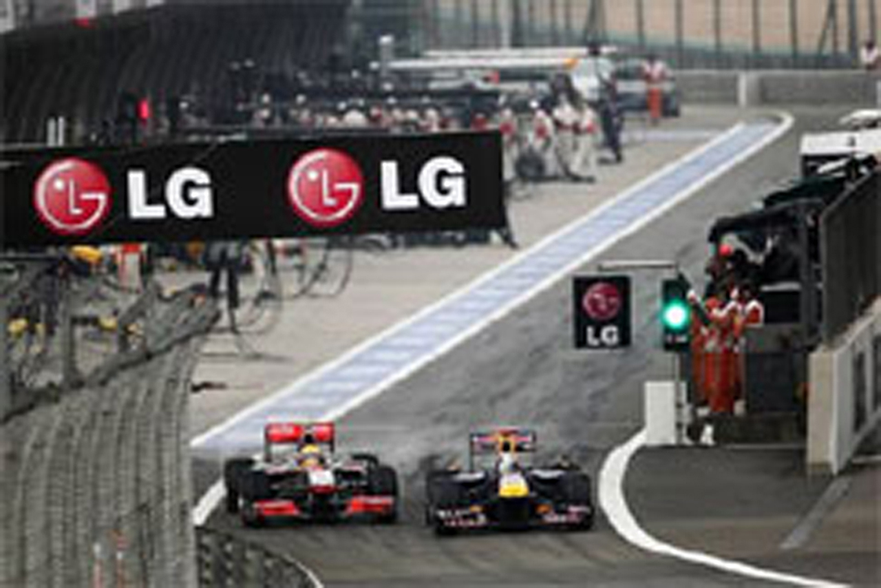 ルイス・ハミルトン、ペナルティは免れる (F1中国GP)