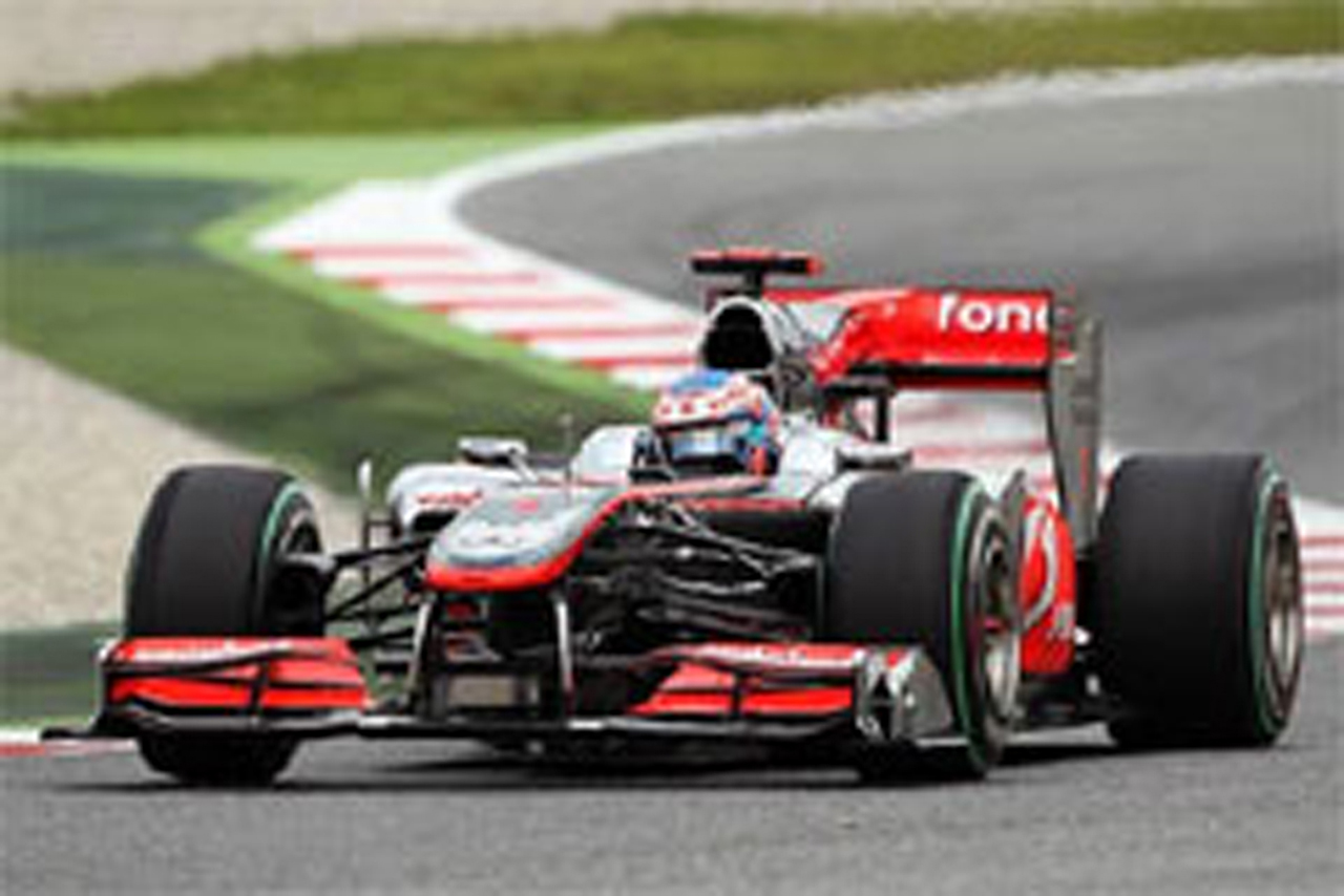 マクラーレン、さらなる改善に取り組む (F1スペインGP初日)