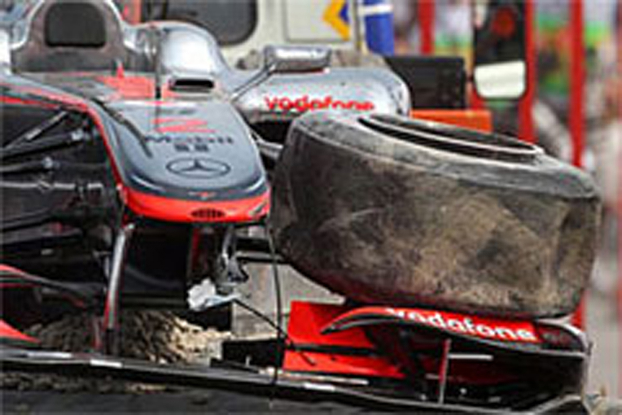 ルイス・ハミルトン、クラッシュはホイールリムの故障が原因